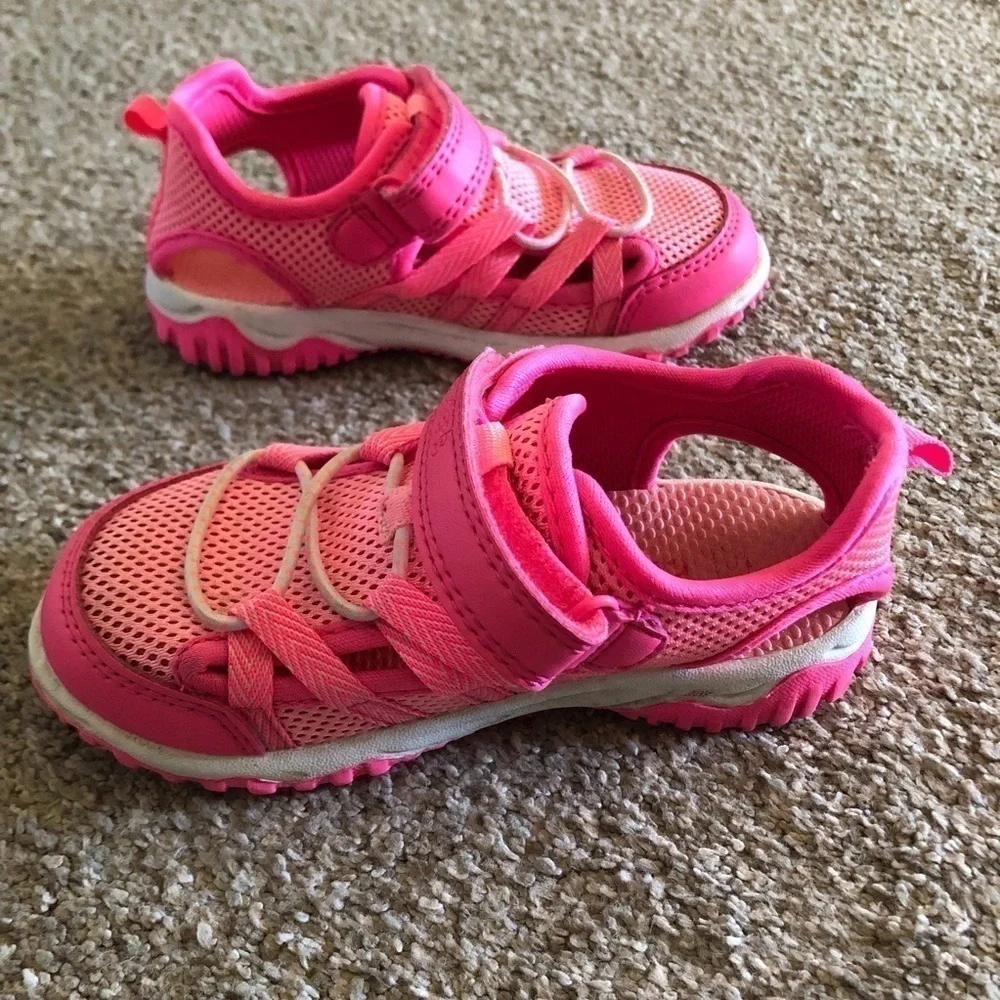 Carter's pink active sandals in size 9